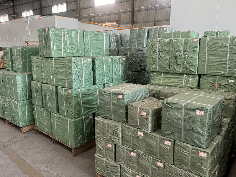 Stainless steel fitting packaging