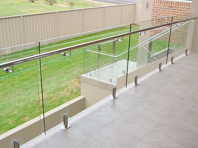 Stainless steel glass fencing and railings adorn the terrace view.