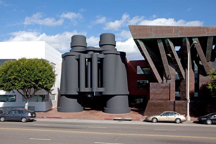  The Binoculars Building in Los Angeles.