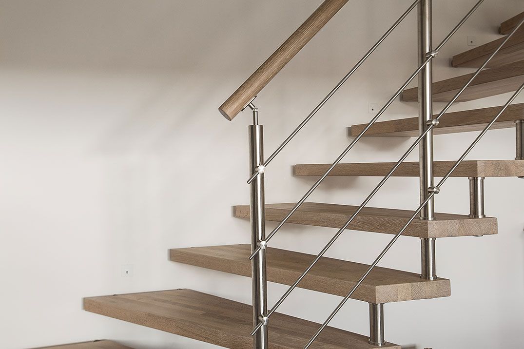 Stainless steel pipe handrails staircase.